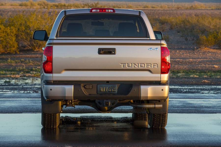  Toyota Tundra Limited 2014 года  (фото 14 из 19)
